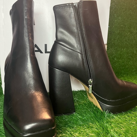 Fall/Spring Ankle Boot - Picture 4 of 6